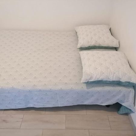 Superbe Logement Apartment Дранси Екстериор снимка